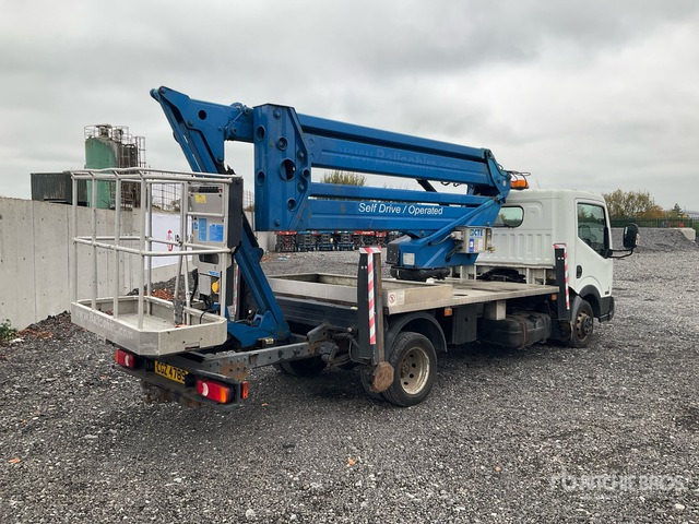 2015 Nissan Cabstar NT400 2015 CTE ZED 21.2JH on 2015 Nissan Cabstar NT400 Bucket Truck Bucket Truck - Vrachtwagen hoogwerker: afbeelding 5 2015 Nissan Cabstar NT400 2015 CTE ZED 21.2JH on 2015 Nissan Cabstar NT400 Bucket Truck Bucket Truck - Vrachtwagen hoogwerker: afbeelding 5