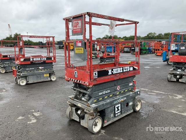 2015 Skyjack SJIII3219 Electric Scissor Lift - Schaarlift: afbeelding 2 2015 Skyjack SJIII3219 Electric Scissor Lift - Schaarlift: afbeelding 2