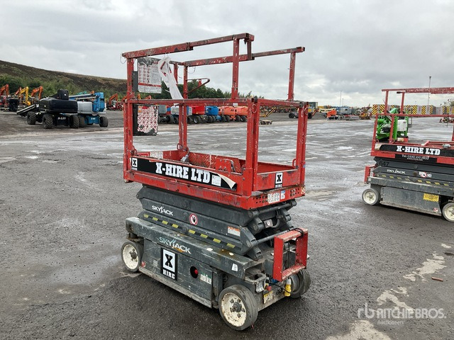 2015 Skyjack SJIII3219 Electric Scissor Lift - Schaarlift: afbeelding 4 2015 Skyjack SJIII3219 Electric Scissor Lift - Schaarlift: afbeelding 4