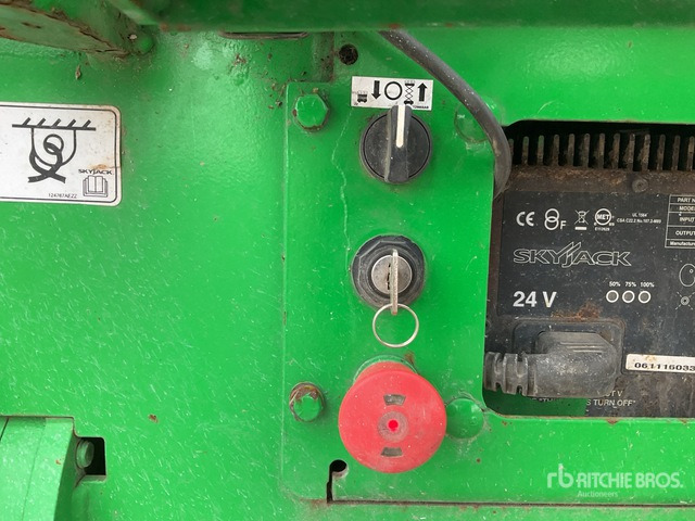 2016 Skyjack SJIII3219 Electric Scissor Lift - Schaarlift: afbeelding 5 2016 Skyjack SJIII3219 Electric Scissor Lift - Schaarlift: afbeelding 5