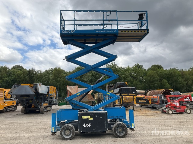 2017 Genie GS-3369RT 4x4 Diesel Scissor Lift - Schaarlift: afbeelding 2 2017 Genie GS-3369RT 4x4 Diesel Scissor Lift - Schaarlift: afbeelding 2