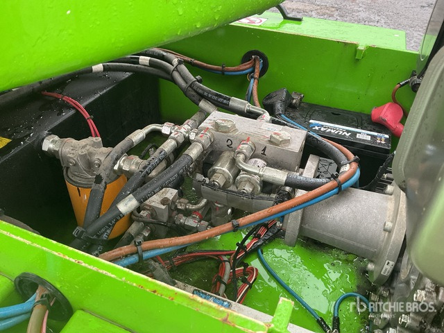 2020 Nifty-Lift HR12NDE 2WD Hybrid Articulating Boom Lift - Knikarmhoogwerker: afbeelding 4 2020 Nifty-Lift HR12NDE 2WD Hybrid Articulating Boom Lift - Knikarmhoogwerker: afbeelding 4