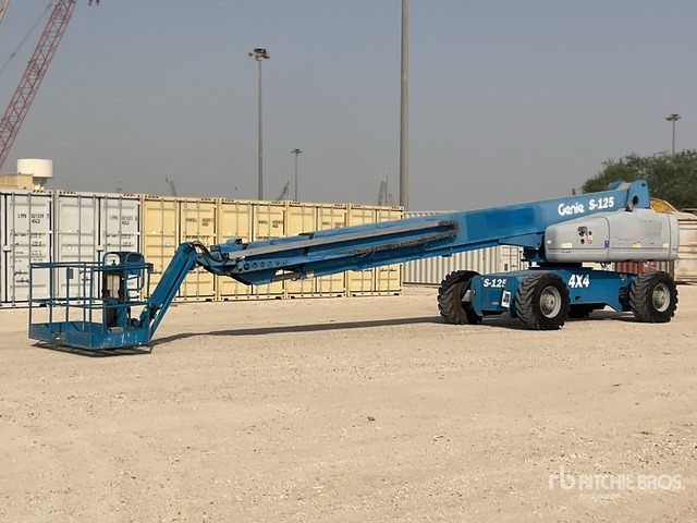 2002 Genie S125 4WD Diesel Telescopic Boom Lift - Telescoophoogwerker: afbeelding 1 2002 Genie S125 4WD Diesel Telescopic Boom Lift - Telescoophoogwerker: afbeelding 1