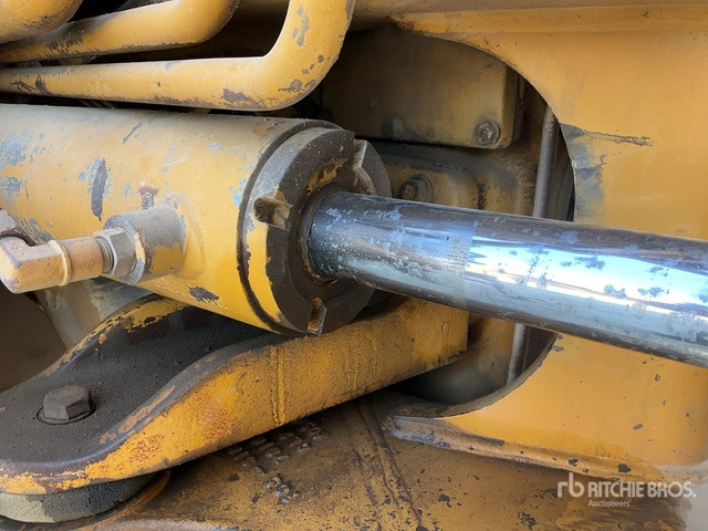 2003 Cat 740 - Kiepwagen met knikbesturing: afbeelding 5 2003 Cat 740 - Kiepwagen met knikbesturing: afbeelding 5