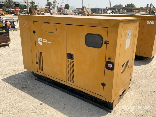 2005 Cummins 100 kVA Skid-Mounted Generator Set - Industrie generator: afbeelding 2 2005 Cummins 100 kVA Skid-Mounted Generator Set - Industrie generator: afbeelding 2