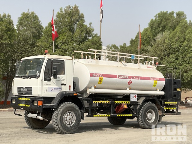 2005 MAN LE18.220 8000 L 4x4 Tanker Truck - Tankwagen: afbeelding 2 2005 MAN LE18.220 8000 L 4x4 Tanker Truck - Tankwagen: afbeelding 2