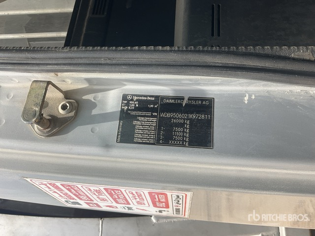 2005 Mercedes-Benz 2528 6x2 Rear Loader Waste Collection Truck - Vuilniswagen: afbeelding 1 2005 Mercedes-Benz 2528 6x2 Rear Loader Waste Collection Truck - Vuilniswagen: afbeelding 1