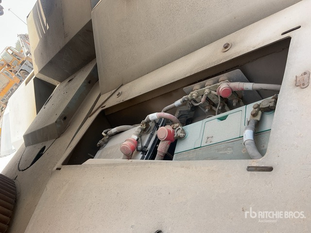 2007 Grove RT700E 55 ton 4x4x4 (Inoperable) Rough Terrain Crane - Ruwterreinkraan: afbeelding 5 2007 Grove RT700E 55 ton 4x4x4 (Inoperable) Rough Terrain Crane - Ruwterreinkraan: afbeelding 5