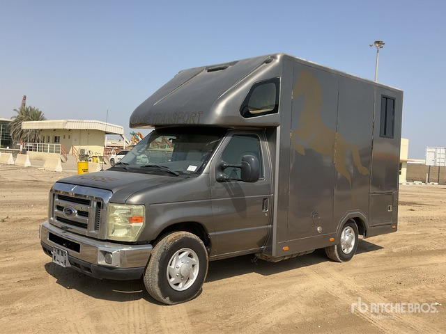 2008 Ford F-350 4x2 Horse Transporting Truck :Misc. Truck - Paardenvrachtwagen: afbeelding 2 2008 Ford F-350 4x2 Horse Transporting Truck :Misc. Truck - Paardenvrachtwagen: afbeelding 2