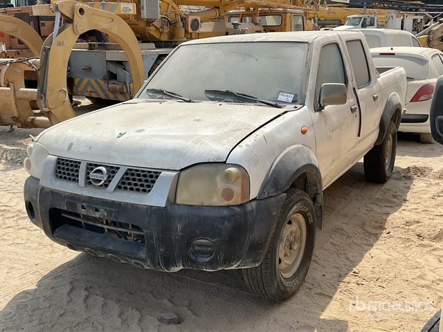 2008 Nissan 4x4 Crew Cab (Inoperable) Pickup - Pick-up: afbeelding 1 2008 Nissan 4x4 Crew Cab (Inoperable) Pickup - Pick-up: afbeelding 1