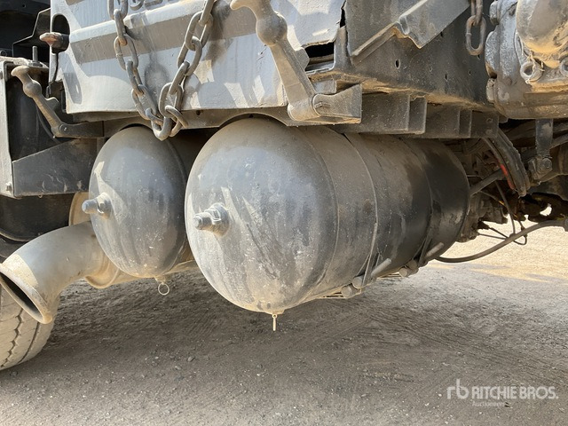 2008 Volvo FM400 6x4 20000 Liters Vacuum Tanker Truck - Vacuümwagen: afbeelding 5 2008 Volvo FM400 6x4 20000 Liters Vacuum Tanker Truck - Vacuümwagen: afbeelding 5