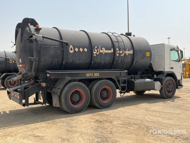 2008 Volvo FM400 6x4 20000 Liters Vacuum Tanker Truck - Vacuümwagen: afbeelding 4 2008 Volvo FM400 6x4 20000 Liters Vacuum Tanker Truck - Vacuümwagen: afbeelding 4