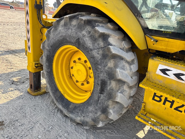 2009 Volvo BL71 4x4 Backhoe Loader - Graaflaadmachine: afbeelding 4 2009 Volvo BL71 4x4 Backhoe Loader - Graaflaadmachine: afbeelding 4