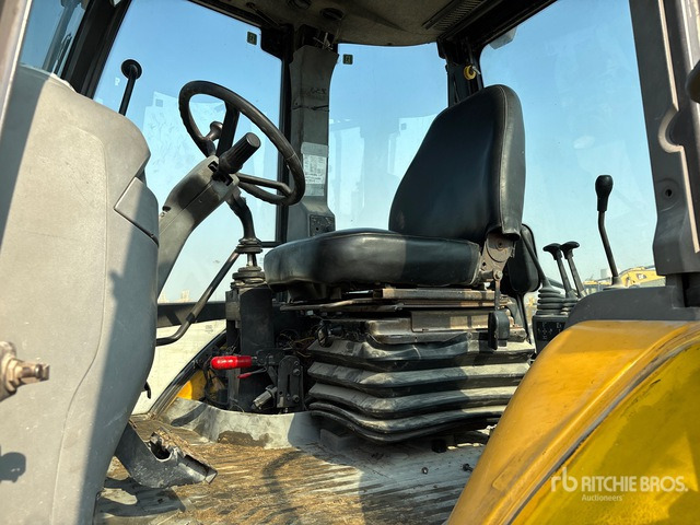 2009 Volvo BL71 4x4 Backhoe Loader - Graaflaadmachine: afbeelding 5 2009 Volvo BL71 4x4 Backhoe Loader - Graaflaadmachine: afbeelding 5