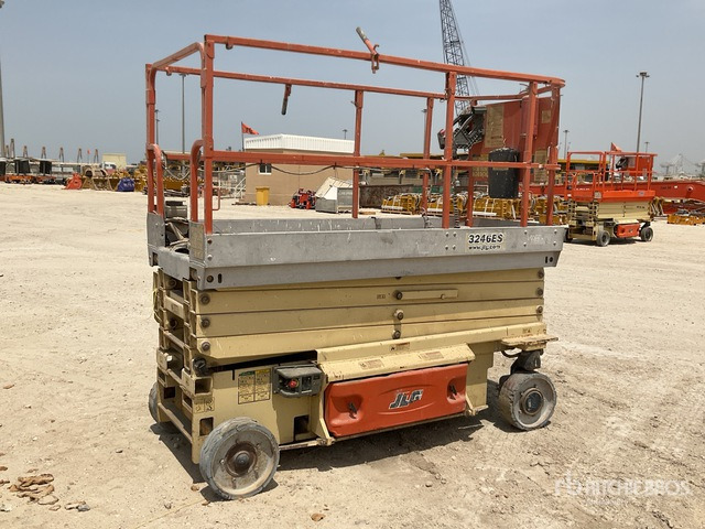 2010 JLG 3246ES Electric Scissor Lift - Schaarlift: afbeelding 4 2010 JLG 3246ES Electric Scissor Lift - Schaarlift: afbeelding 4