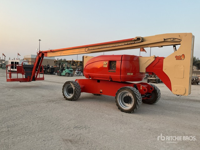 2010 JLG 800AJ 4WD Diesel Articulating Boom Lift - Knikarmhoogwerker: afbeelding 4 2010 JLG 800AJ 4WD Diesel Articulating Boom Lift - Knikarmhoogwerker: afbeelding 4