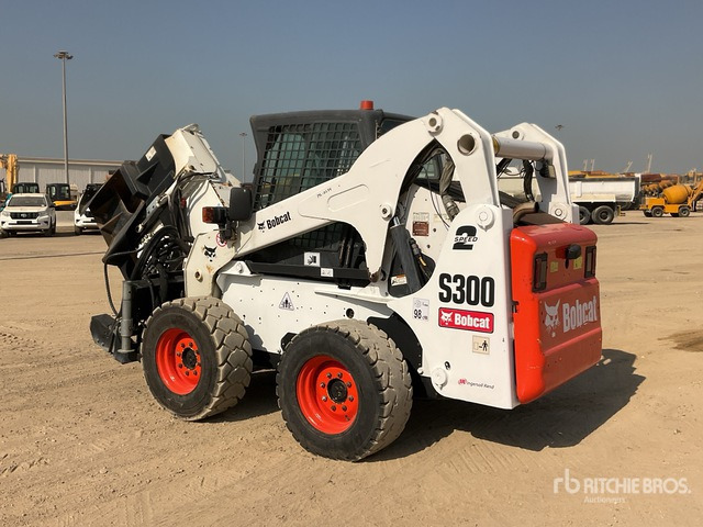 2013 Bobcat S300 Skid Steer Loader - Schranklader: afbeelding 2 2013 Bobcat S300 Skid Steer Loader - Schranklader: afbeelding 2