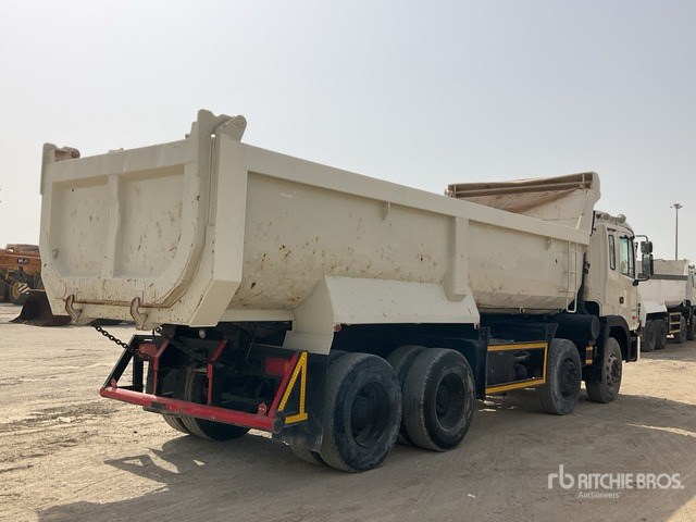 2015 JAC HFC3314KR1 8x4 Twin-Steer Tri/A Dump Truck - Kipper vrachtwagen: afbeelding 3 2015 JAC HFC3314KR1 8x4 Twin-Steer Tri/A Dump Truck - Kipper vrachtwagen: afbeelding 3