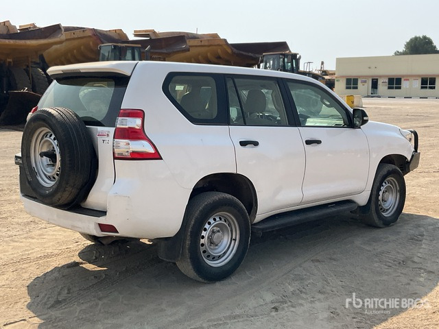 2015 Toyota Prado TX 150L 4x4 SUV - SUV: afbeelding 3 2015 Toyota Prado TX 150L 4x4 SUV - SUV: afbeelding 3