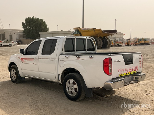 2016 Nissan 4x2 Crew Cab Pickup - Pick-up: afbeelding 4 2016 Nissan 4x2 Crew Cab Pickup - Pick-up: afbeelding 4