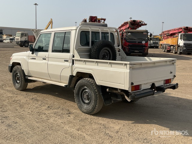 2016 Toyota Land Cruiser 79L 4x4 Crew Cab Pickup - Klepelmaaier/ Mulcher: afbeelding 3 2016 Toyota Land Cruiser 79L 4x4 Crew Cab Pickup - Klepelmaaier/ Mulcher: afbeelding 3