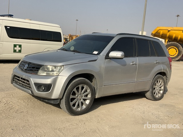 2018 Suzuki Grand Vitara 4x4 SUV - SUV: afbeelding 2 2018 Suzuki Grand Vitara 4x4 SUV - SUV: afbeelding 2