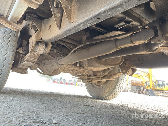 2018 Toyota Land Cruiser 76L 4x4 SUV - SUV: afbeelding 5 2018 Toyota Land Cruiser 76L 4x4 SUV - SUV: afbeelding 5
