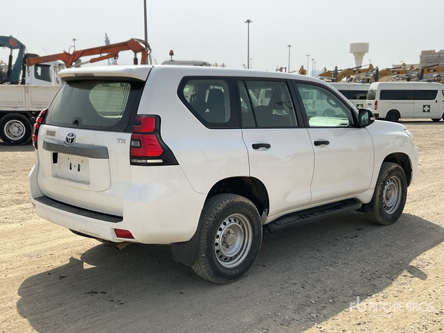 2018 Toyota Prado TX 150L 4x4 SUV - SUV: afbeelding 3 2018 Toyota Prado TX 150L 4x4 SUV - SUV: afbeelding 3