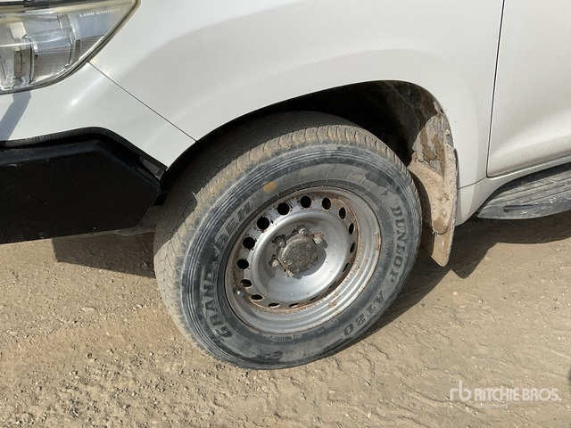 2018 Toyota Prado TX 150L 4x4 SUV - SUV: afbeelding 5 2018 Toyota Prado TX 150L 4x4 SUV - SUV: afbeelding 5