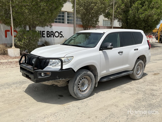 2018 Toyota Prado TX 150L 4x4 SUV - SUV: afbeelding 1 2018 Toyota Prado TX 150L 4x4 SUV - SUV: afbeelding 1