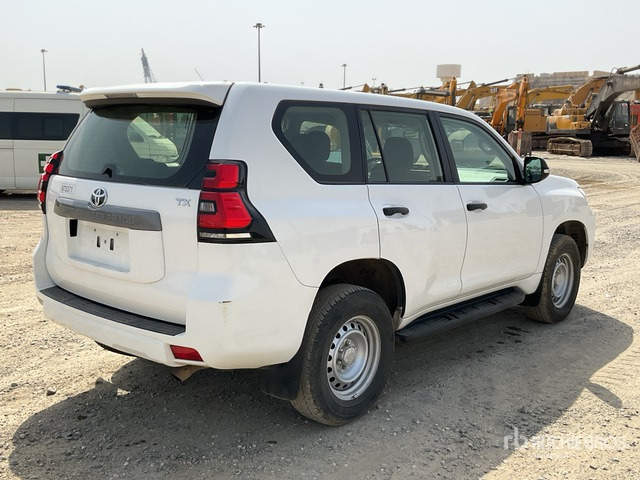 2018 Toyota Prado TX 150L 4x4 SUV - SUV: afbeelding 3 2018 Toyota Prado TX 150L 4x4 SUV - SUV: afbeelding 3