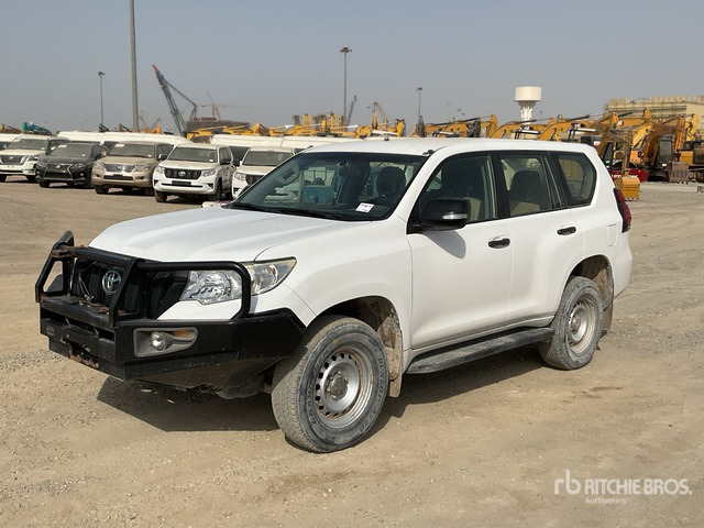 2018 Toyota Prado TX 150L 4x4 SUV - SUV: afbeelding 1 2018 Toyota Prado TX 150L 4x4 SUV - SUV: afbeelding 1