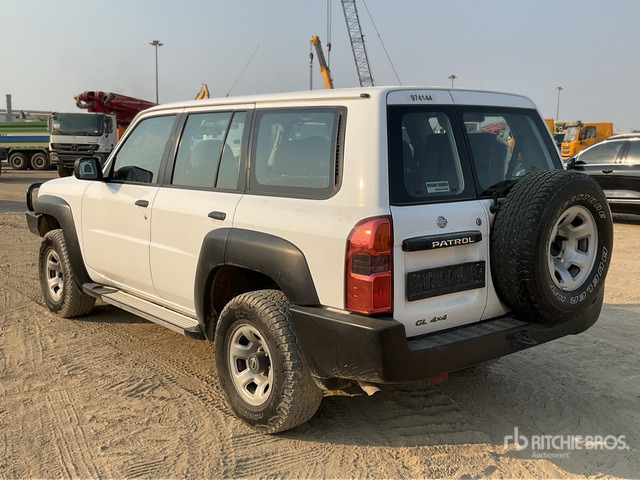 2019 Nissan Patrol GL 4x4 SUV - SUV: afbeelding 4 2019 Nissan Patrol GL 4x4 SUV - SUV: afbeelding 4