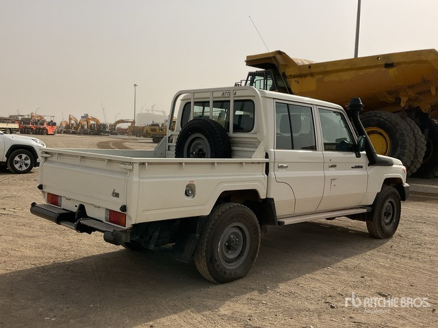 2023 Toyota Land Cruiser 79L 4x4 Crew Cab Pickup - Pick-up: afbeelding 5 2023 Toyota Land Cruiser 79L 4x4 Crew Cab Pickup - Pick-up: afbeelding 5