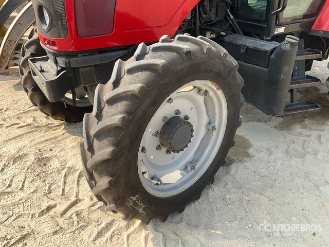 Massey Ferguson 5455 4WD Tractor - Tractor: afbeelding 4 Massey Ferguson 5455 4WD Tractor - Tractor: afbeelding 4