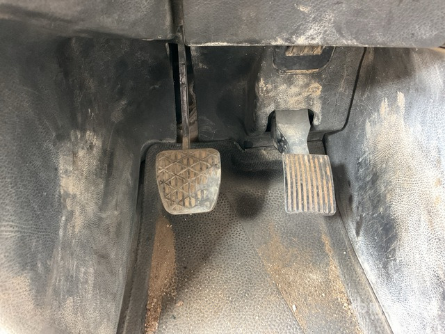 2014 Mercedes-Benz Actros 3345 6x4 T/A Sleeper Truck Tractor - Trekker: afbeelding 4 2014 Mercedes-Benz Actros 3345 6x4 T/A Sleeper Truck Tractor - Trekker: afbeelding 4