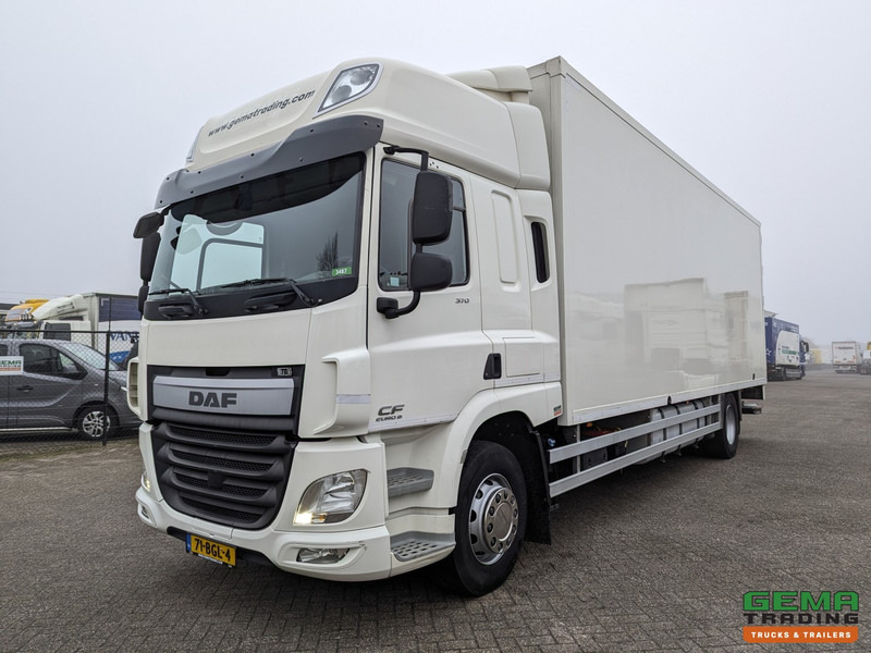 DAF CF 370 FA 4x2 Spacecab Euro6 - GeslotenBak 8.2M + Laadklep 2000kg - HardHouten vloer - 10/2025APK - Bakwagen: afbeelding 1 DAF CF 370 FA 4x2 Spacecab Euro6 - GeslotenBak 8.2M + Laadklep 2000kg - HardHouten vloer - 10/2025APK - Bakwagen: afbeelding 1