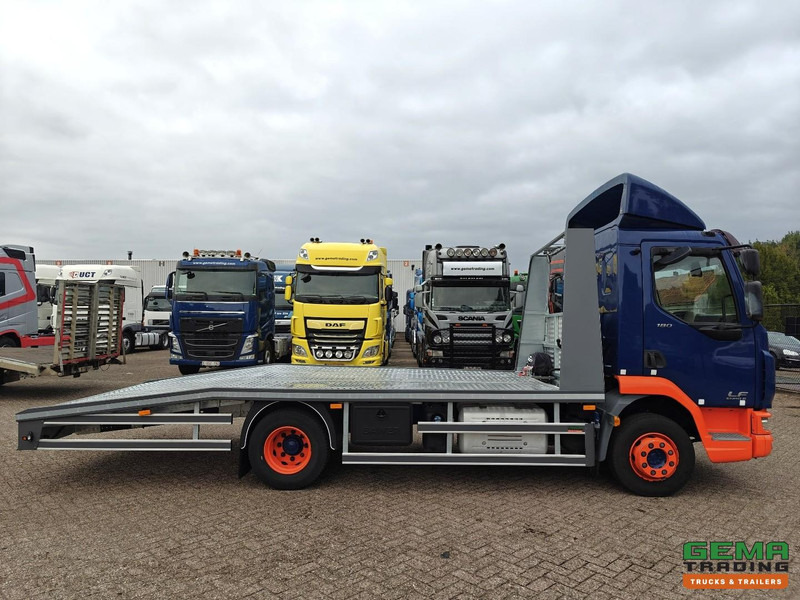 Autovrachtwagen vrachtwagen DAF LF 180 FA 4x2 Dagcab Euro6C - Oprijwagen/Machine transporter 5.3m + Lier 5900kg - Trekhaak - 09/2026 APK - NieuweOPbouw!: afbeelding 14