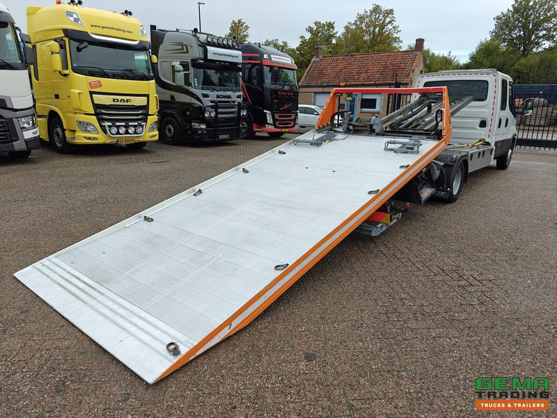 Iveco 70C18 4x2 DubbelCabine Euro6 - Jige Simplex 3T5 + Bril 1095KG - Lier 3.5T - Bergingsvoertuig: afbeelding 4 Iveco 70C18 4x2 DubbelCabine Euro6 - Jige Simplex 3T5 + Bril 1095KG - Lier 3.5T - Bergingsvoertuig: afbeelding 4