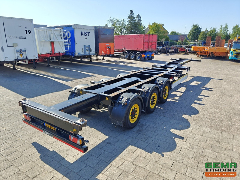Kögel PORT 40 SIMPLEX 20 3-Assen SAF - Schijfremmen - 20/30/40FT Aansluiting - Achterschuiver - Containertransporter/ Wissellaadbak oplegger: afbeelding 2 Kögel PORT 40 SIMPLEX 20 3-Assen SAF - Schijfremmen - 20/30/40FT Aansluiting - Achterschuiver - Containertransporter/ Wissellaadbak oplegger: afbeelding 2