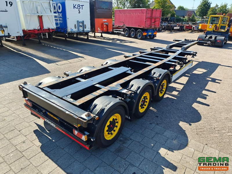 Kögel PORT 40 SIMPLEX 20 3-Assen SAF - Schijfremmen - 20/30/40FT Aansluiting - Achterschuiver - Containertransporter/ Wissellaadbak oplegger: afbeelding 4 Kögel PORT 40 SIMPLEX 20 3-Assen SAF - Schijfremmen - 20/30/40FT Aansluiting - Achterschuiver - Containertransporter/ Wissellaadbak oplegger: afbeelding 4