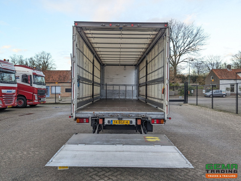 MAN TGL 12.220 4x2 Daycab Euro6 - SchuifzeilenBak 7.2M + Laadklep 2000kg - Rongpotten - Zijdeuren - Schuifzeilen vrachtwagen: afbeelding 4 MAN TGL 12.220 4x2 Daycab Euro6 - SchuifzeilenBak 7.2M + Laadklep 2000kg - Rongpotten - Zijdeuren - Schuifzeilen vrachtwagen: afbeelding 4