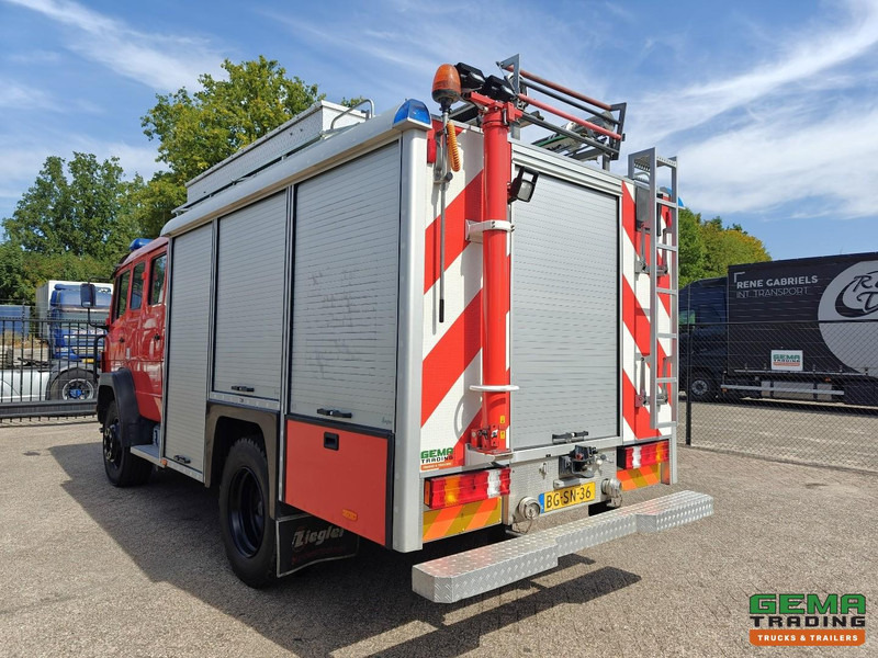 Mercedes-Benz 1124 AF 4x4 Dubbelcab 6Cil - 8 Pers - Ziegler TS - Tankautospuit TS09 LD2.800 HD265 T2.000 S40 - 04/2026 APK - Brandweerwagen: afbeelding 4 Mercedes-Benz 1124 AF 4x4 Dubbelcab 6Cil - 8 Pers - Ziegler TS - Tankautospuit TS09 LD2.800 HD265 T2.000 S40 - 04/2026 APK - Brandweerwagen: afbeelding 4