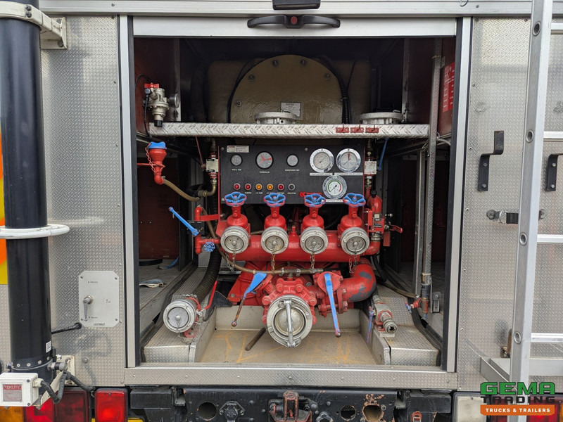 Mercedes-Benz 1124 AF 4x4 Dubbelcab 6Cil - 9 Pers - Kronenburg Tankautospuit TS08 LD3.000 HD240 T2.400 LiterTank - Brandweerwagen: afbeelding 5 Mercedes-Benz 1124 AF 4x4 Dubbelcab 6Cil - 9 Pers - Kronenburg Tankautospuit TS08 LD3.000 HD240 T2.400 LiterTank - Brandweerwagen: afbeelding 5