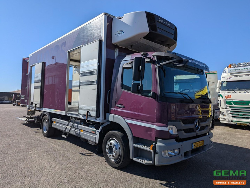 Mercedes-Benz ATEGO 1222 L 4x2 Dagcab Euro5 - Koel-Vriesbak 6.3M - Carrier Supra 950MT + Laadklep 2000KG - Zijdeuren - Koelwagen vrachtwagen: afbeelding 2 Mercedes-Benz ATEGO 1222 L 4x2 Dagcab Euro5 - Koel-Vriesbak 6.3M - Carrier Supra 950MT + Laadklep 2000KG - Zijdeuren - Koelwagen vrachtwagen: afbeelding 2