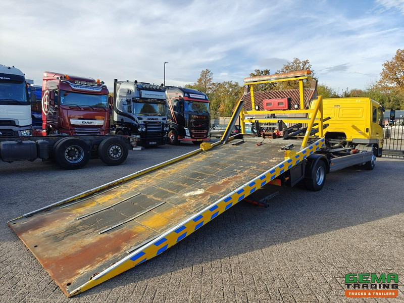 Mercedes-Benz Atego 1224 L 4x2 Dagcabine Euro5 6CIL - Eurotechniek 4T + Lier 3.6T + Bril 2000kg - Bergingsvoertuig: afbeelding 2 Mercedes-Benz Atego 1224 L 4x2 Dagcabine Euro5 6CIL - Eurotechniek 4T + Lier 3.6T + Bril 2000kg - Bergingsvoertuig: afbeelding 2