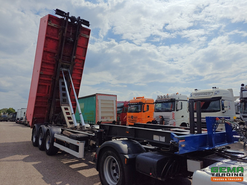 Renders 12.27NA 3-Assen BPW - SteilLader - Kabelsysteem 30T - Kipper - AluContainer 33m³ - Draadloze Afstandsbediening - Containertransporter/ Wissellaadbak oplegger: afbeelding 4 Renders 12.27NA 3-Assen BPW - SteilLader - Kabelsysteem 30T - Kipper - AluContainer 33m³ - Draadloze Afstandsbediening - Containertransporter/ Wissellaadbak oplegger: afbeelding 4