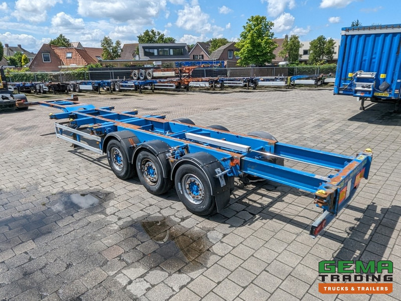 Renders ROC 12.27 CC 3-Assen MB- Lift- Axle - Discbrakes - All Connections - 5210kg (O1914) - Containertransporter/ Wissellaadbak oplegger: afbeelding 4 Renders ROC 12.27 CC 3-Assen MB- Lift- Axle - Discbrakes - All Connections - 5210kg (O1914) - Containertransporter/ Wissellaadbak oplegger: afbeelding 4