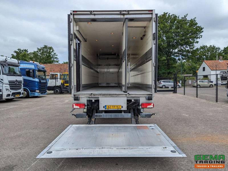 Scania P230 4x2 Dagcab Euro5 - Koel-VriesBak 8.4m + Carrier Supra 950MT + Laadklep 2000kg - Koelwagen vrachtwagen: afbeelding 4 Scania P230 4x2 Dagcab Euro5 - Koel-VriesBak 8.4m + Carrier Supra 950MT + Laadklep 2000kg - Koelwagen vrachtwagen: afbeelding 4