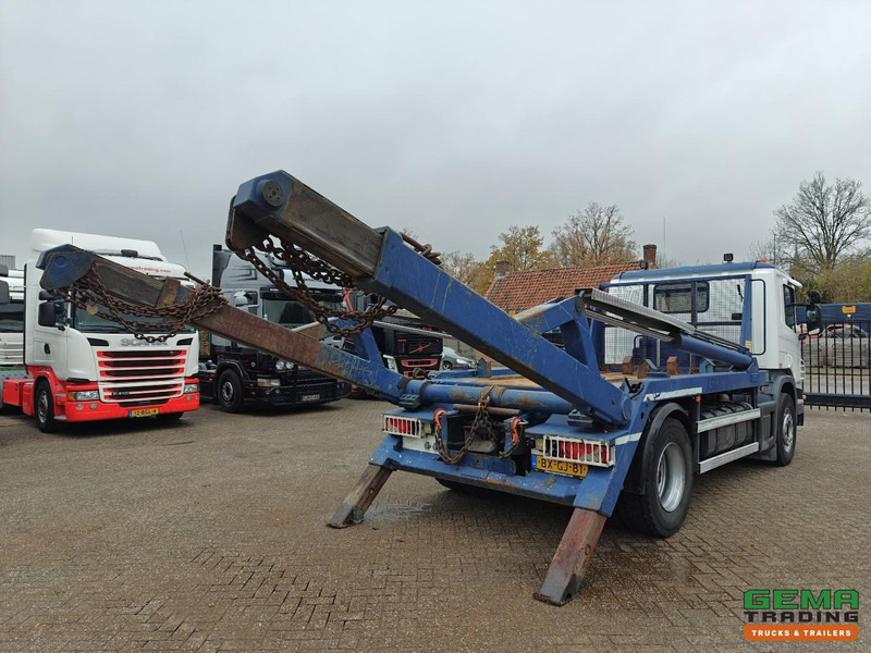 Scania P360 4x2 Dagcab Euro5 - Vollucht - HyvaLift PortaalarmSysteem 14T - Rockinger Vangmuil - 05/2026 APK - Portaalarmsysteem vrachtwagen: afbeelding 2 Scania P360 4x2 Dagcab Euro5 - Vollucht - HyvaLift PortaalarmSysteem 14T - Rockinger Vangmuil - 05/2026 APK - Portaalarmsysteem vrachtwagen: afbeelding 2